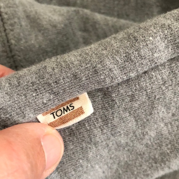 TOMS Crew Top/Sweater - Picture 5 of 5